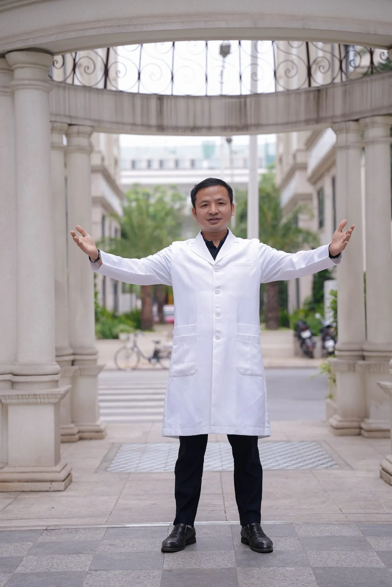 Bác sĩ Nguyễn Quang Hòa