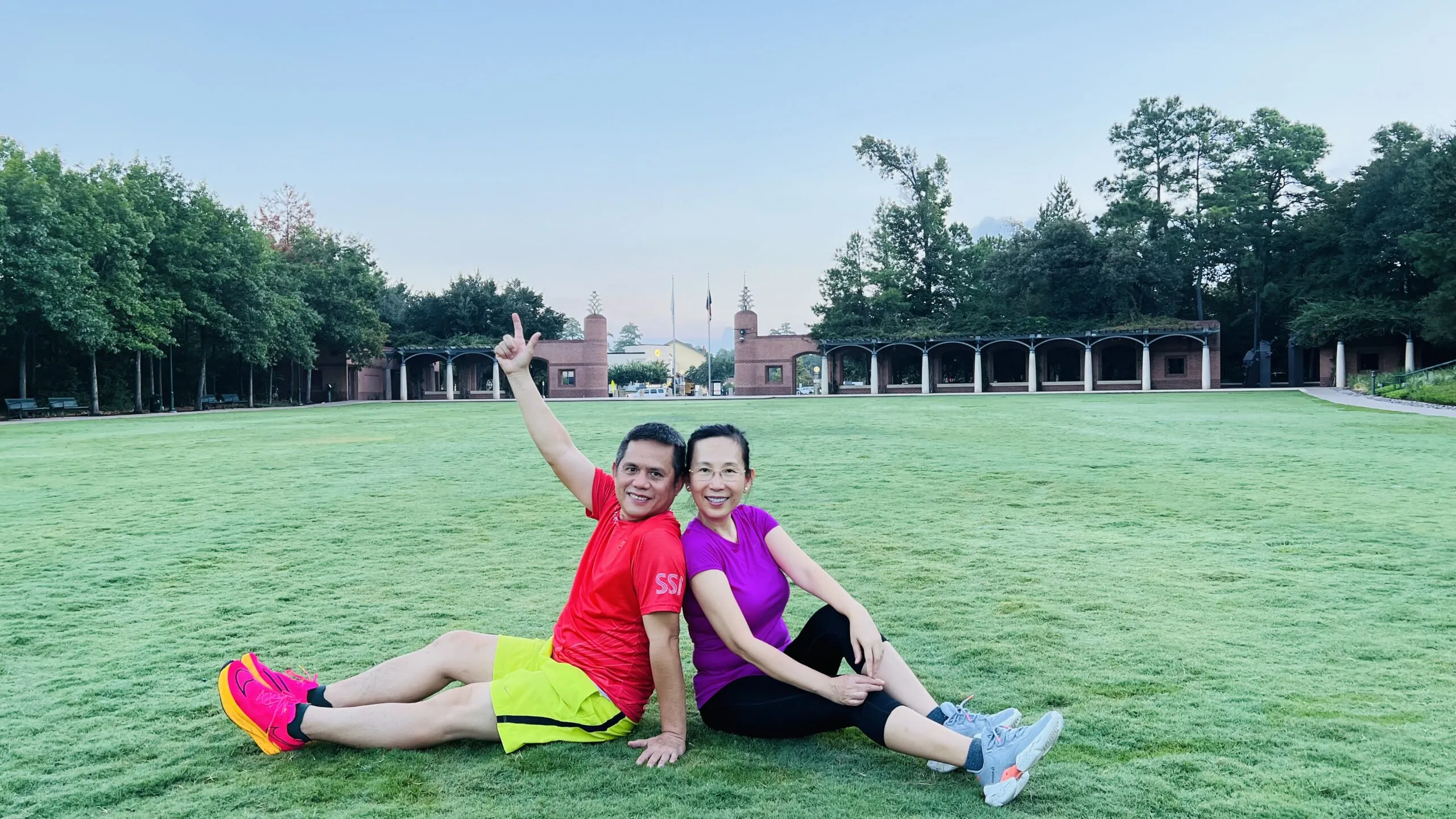 Nguyễn Huỳnh Thu Trúc cùng Ông xã