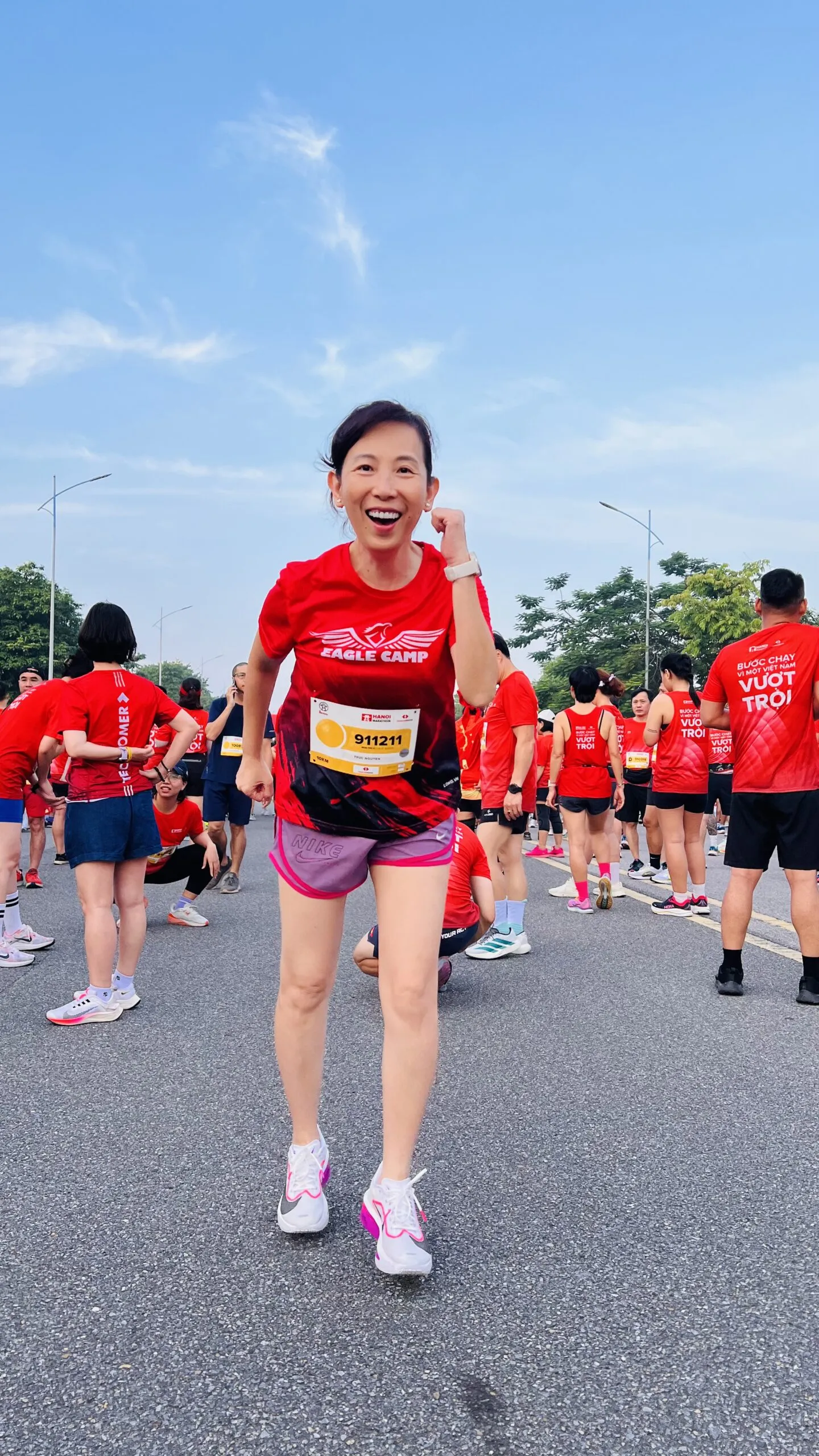 Nguyễn Huỳnh Thu Trúc chạy bộ