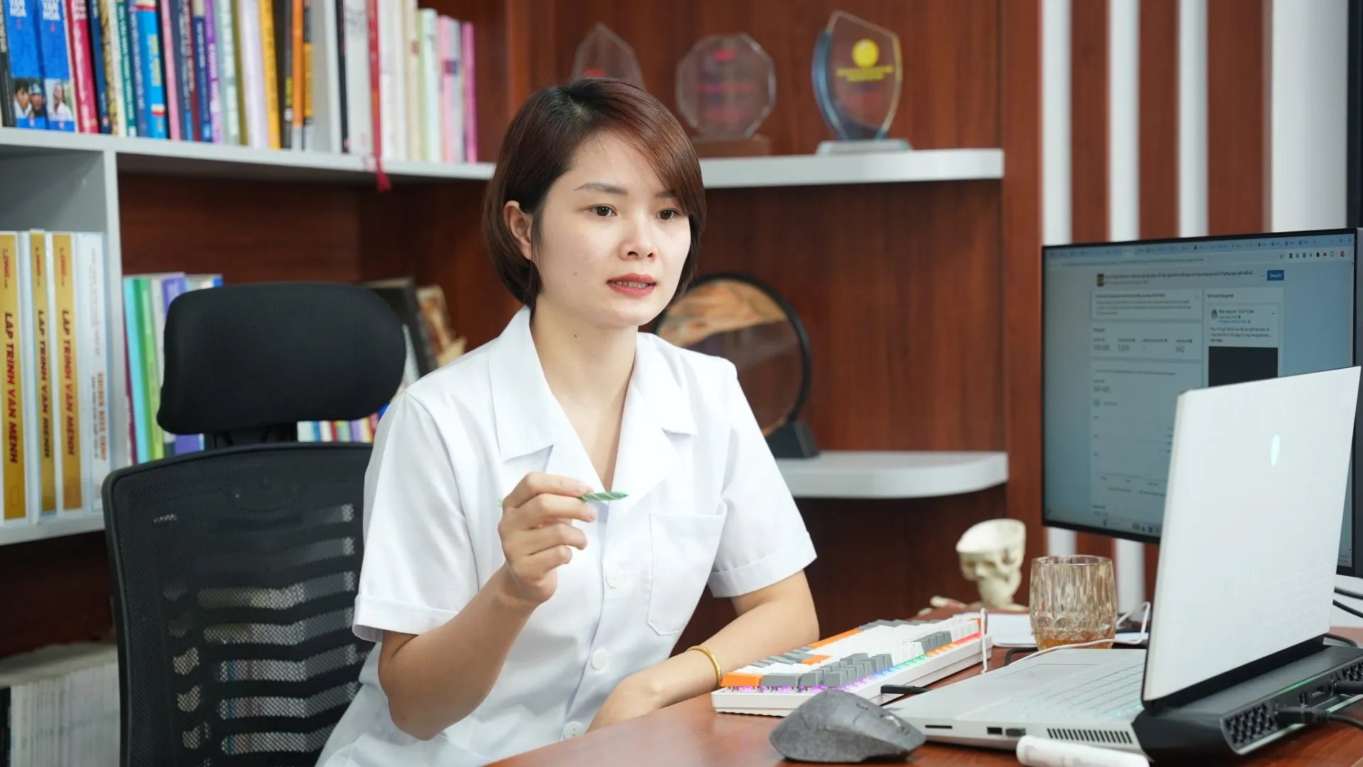 Cô Bí giữ nhiều vai trò trong doanh nghiệp