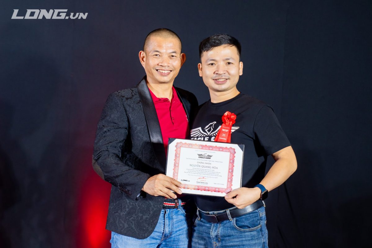 Bs Hòa Hoàn thành khóa học